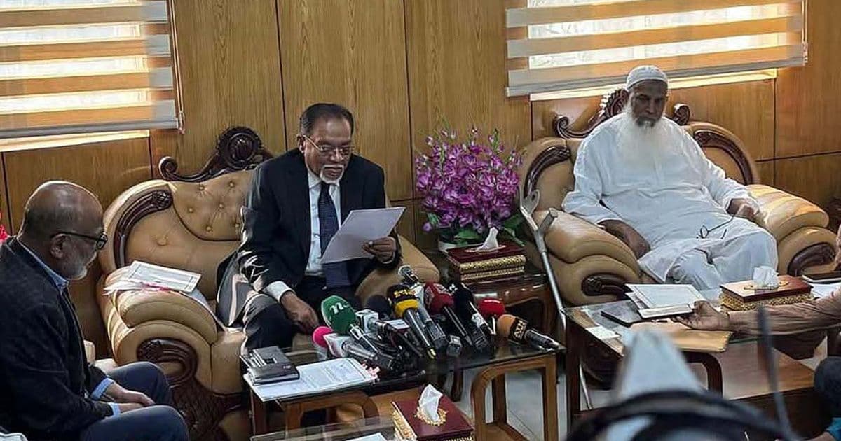 মন্ত্রিসভায় ঐতিহাসিক সিদ্ধান্ত: ঈদের আগেই খতিব, ইমাম ও মুয়াজ্জিনদের সম্মানী প্রদান শুরু।